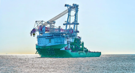 Offshore Heavy Lift Crane tackles both ends of the contest for greener energy  - анонс